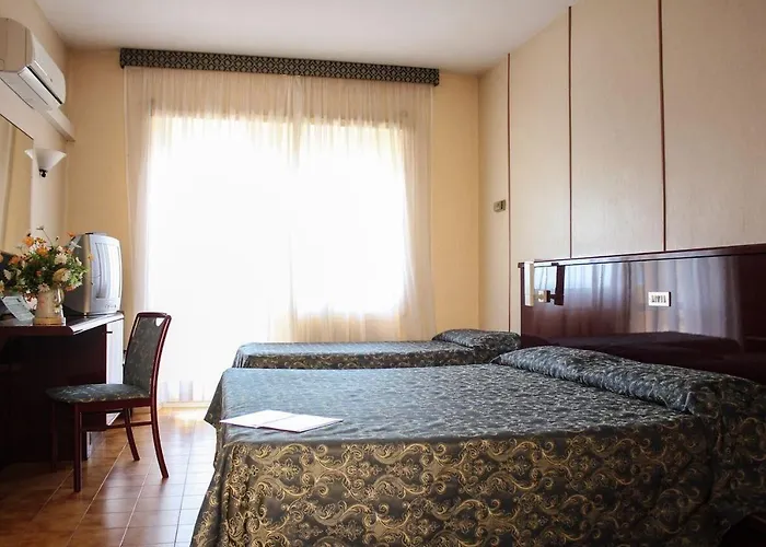 Hotel Grand Dei Cesari Dependance 3*